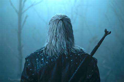 The Witcher Shares First Look At Liam Hemsworth As Geralt After Henry