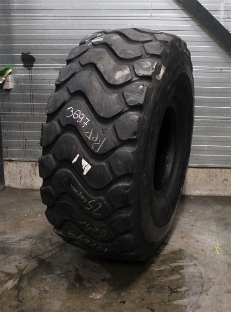 26 5R25 USED MICHELIN XHA2 L 3 TL 27MM 65 1 REP COSM REP 3697 Heuver