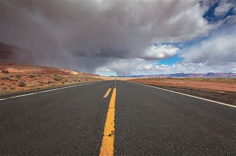 Highway 89a Through Arizona Stock Photo - Download Image Now - iStock