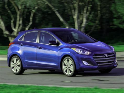 2016 Hyundai Elantra GT Review