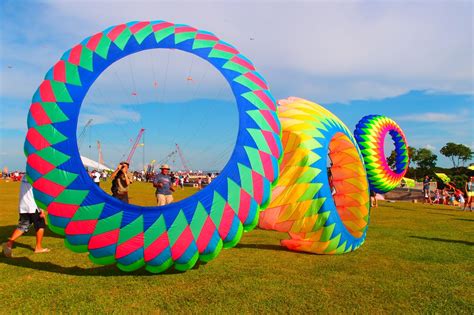 Palimpsest: Kite flying at Marina Barrage