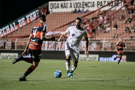 Vitória x Tombense onde assistir e escalações do duelo da Série B do