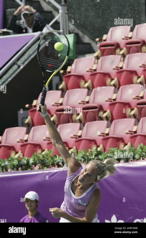 Klara Zakopalova De Chechenia Sirve A Maria Jose Martinez Sanches De