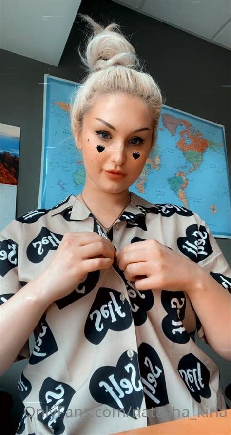 Watch Free Natasha Kiria Just Lil Office Flash Cuz Im Bored And Isnt Loading Xxx Onlyfans Porn