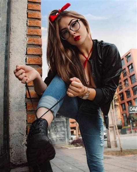 Hot Girls With Glasses 10 Klykercom