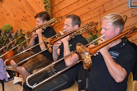 Markdorf Ittendorf Das Herbstklopfen Des Musikvereins Ittendorf In