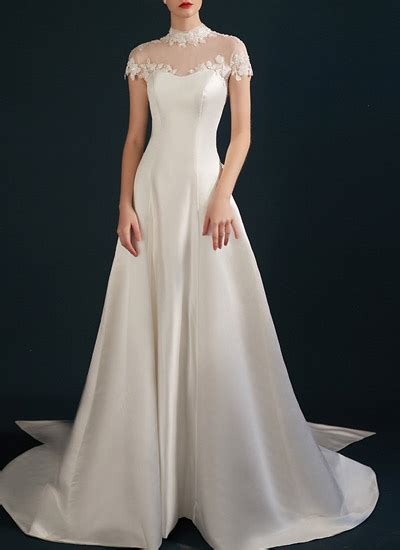 Satin Brautkleid Mit Kragen Lafanta