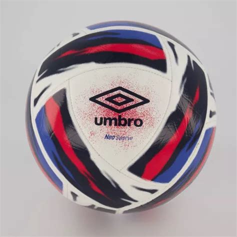 Bola Umbro Neo X Swerve Campo Branca E Azul Cor Branco E Azul