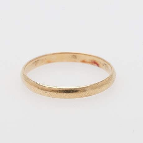 smooth ring  gold jewellery gemstones rings auctionet