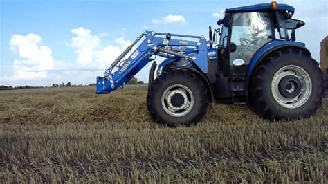 Prasowanie S Omy Z New Holland Youtube