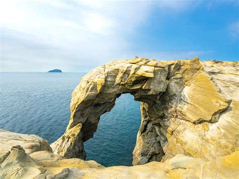 taiwans north coast    taiwan