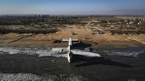 The 'Caspian Sea Monster,' a Lun-class Ekranoplan, rises from the grave ...