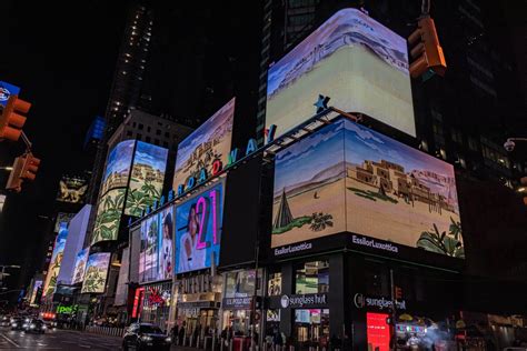 Times Square on Twitter: "Join @TSqArts tonight at 11:57pm-12am to see ...