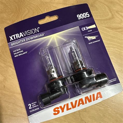 Lot de 2 ampoules halogènes feux de route Sylvania XtraVision 9005 HB3