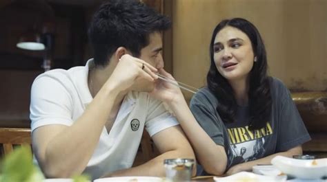 Potret Adu Gaya Pacaran Luna Maya Dan Cinta Laura Sama Sama Punya