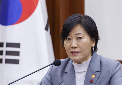 尹대통령 송미령 농식품부 장관 임명농식품부 첫 여성 장관 탄생 이투데이