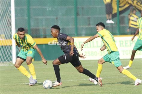 Carlos Small Se Estrena Como Goleador Con El Real Espa A En La Victoria