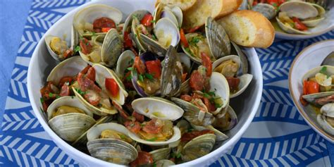 Littleneck Clams with Chorizo Recipe