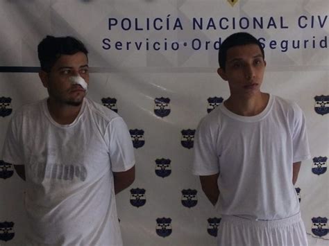 Polic A Captura En San Miguel A Dos Pr Fugos Por El Asesinato De Tres