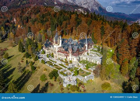 Ch Teau De Peles Sinaia Roumanie Image Stock Image Du Palais