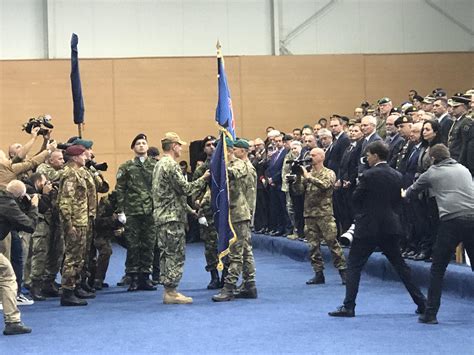 Der Italienische General Enrico Barduani Bernimmt Das Kommando Ber