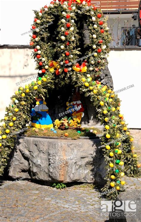 Ostereier Osterei Osterbrunnen Rh N Brunnen Ostern Brauch