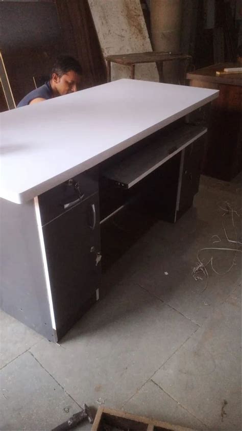 Mild Steel Rectangular Executive Office Table With Storage At Rs