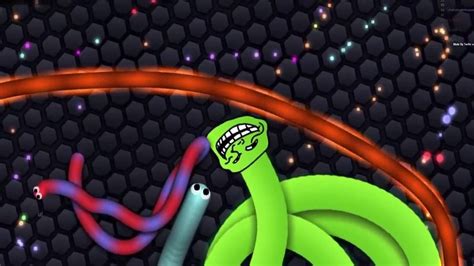 Slither Io Funniest Trolling Unstoppable Tiny Snake Slitherio Funny