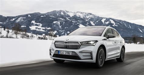 Skoda Enyaq Wint Van Tesla Model Y Op Cruciaal Punt Voor Ev Rijders