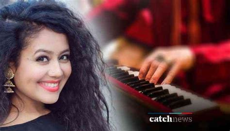 What Dilbar singer Neha Kakkar did for a musician who plays harmonium ...