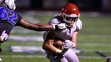 Prep football notes: Some teams surging, other scrapping as state