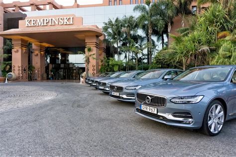 hotel car rental service  hour  bengaluru id