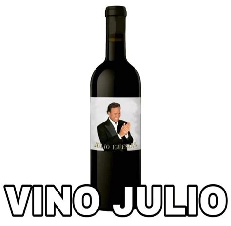 Memes Julio Iglesias Llegó el mes de julio y con hilarantes memes que