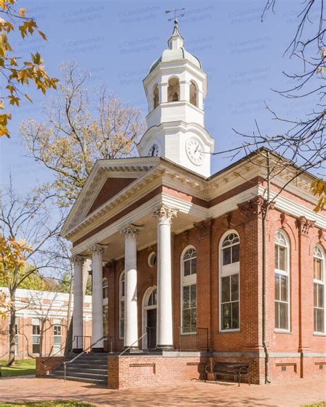 Historic Loudoun County Courthouse (Leesburg, Virginia) | Stock Images | Photos