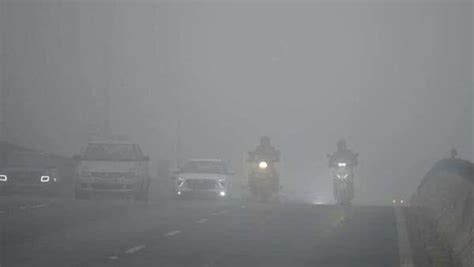 Cold Wave Intensifies In Delhi North India As Temperature Drops Amid