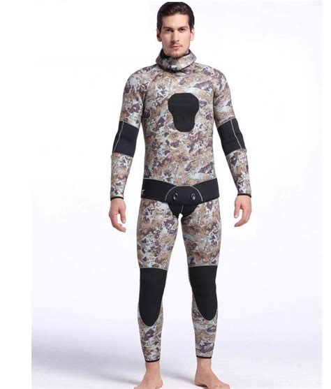 Two Piece Camouflage Wetsuit With Capand Neoprene Diving Suitandhigh