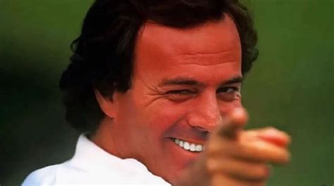 Esto Es Lo Que Opina Julio Iglesias De Sus Memes