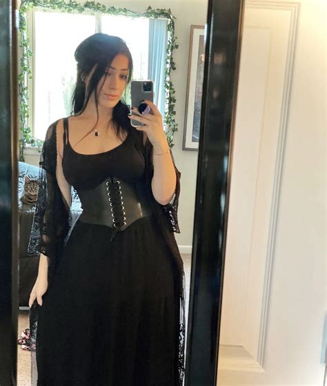 Just A Softer Goth Look For The Insanely Hot Weather Weve Had R Gothstyle