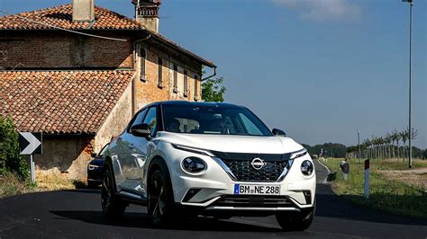 Nissan Juke Hybrid Motore Dotazione Prezzi Foto Allestimenti Prova