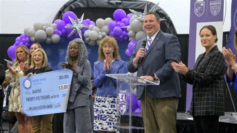 Lexington Ky Teacher Gets National Milken Educator Award Lexington