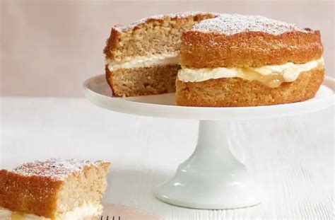 6 Delicious Mary Berry Apple Cake Recipes To Try This Year🍏