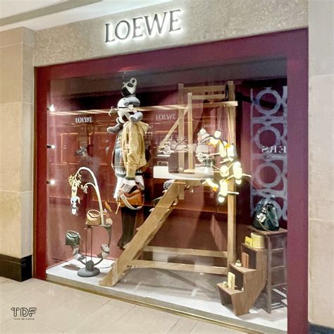 Christmas Holiday Windows 2023 | TDF - Visual Merchandising Manufacturer