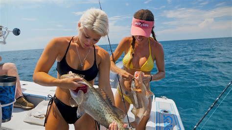 GIRLS TRIP Summertime Grouper Snapper Pt1 Fishing With Luiza