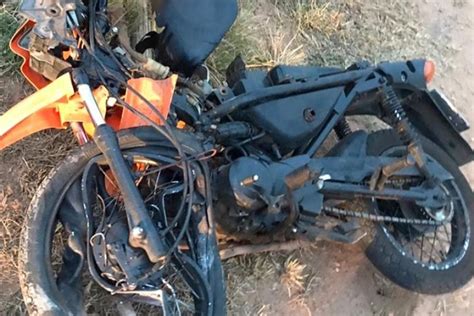 Midianews Motociclista De Anos Morre Ao Atingir Poste Em Mt