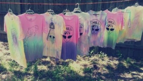 T Shirt Alien Soft Pastel Pastel Cross Shirt Tshirt Dress Aliens Grunge