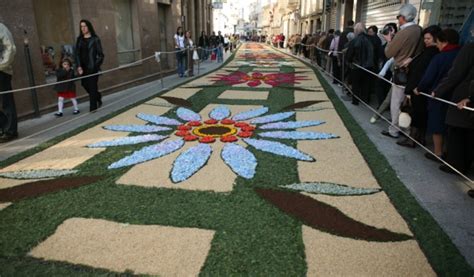 El Corpus Christi de Ponteareas logra la declaración de Fiesta de