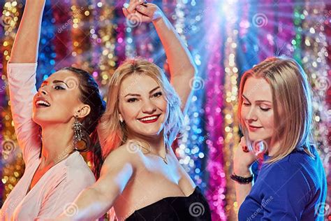 Girlfriends Having Fun Stock Image Image Of Attractive 199319295