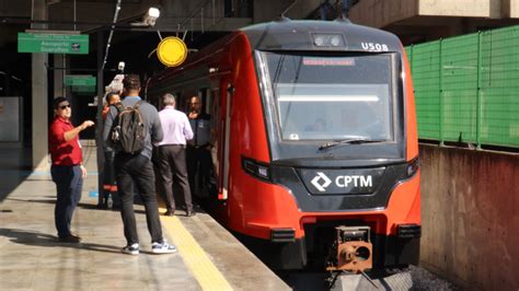 A Esta O Da Linha Da Cptm Entre Engenheiro Goulart E Guarulhos