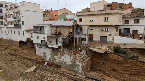 Evac An A Vecinos Del Municipio Valenciano De Chiva Por El Riesgo De