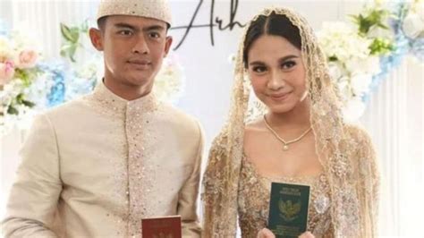 Tiba Tiba Menikah Warganet Menduga Pratama Arhan Dan Azizah Salsha